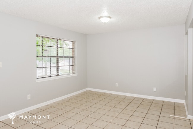 Photo - 6315 Maywick Dr NW