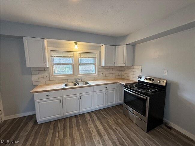 Photo - 1305 Curtis St