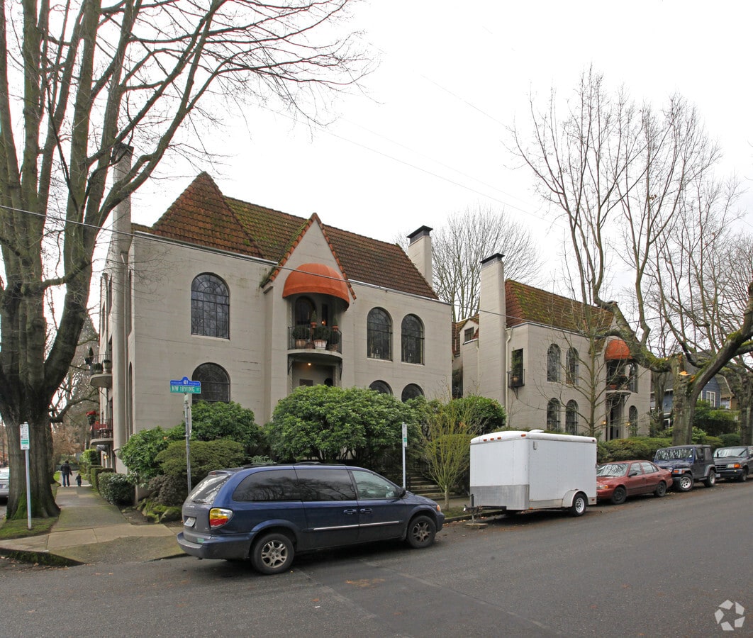 Photo - Alhambra Condominiums