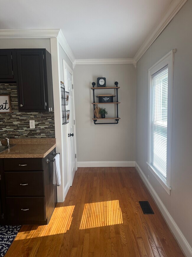 Photo - 117 -123 Ward Ave Unidad 123