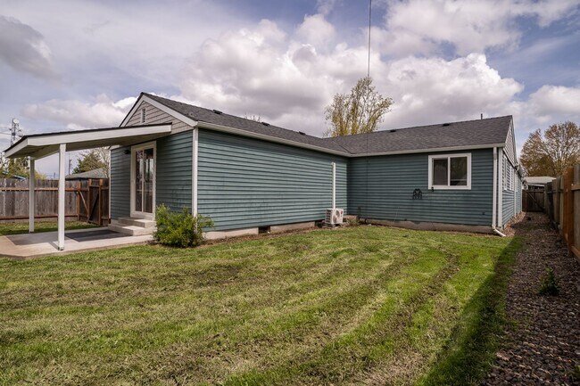 Photo - 230 15th Ave SE Unit 230 15th St SE