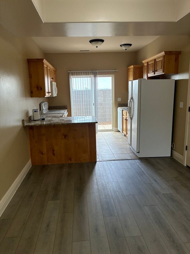 Photo - 576 W 1045 N Unit 576 W 1045 N #B4