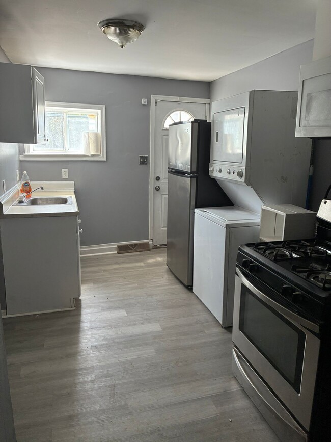 Photo - 2 bedroom and den