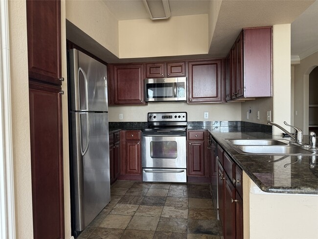 Building Photo - 7575 Kirby Dr Unit 2218