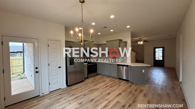 Photo - 6522 John Hamilton Wy E