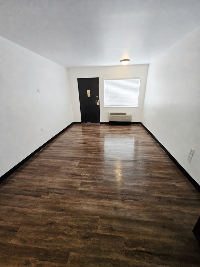 Building Photo - 4932 KY-76