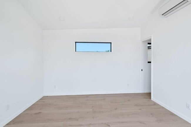 Photo - 1570 7th Ave