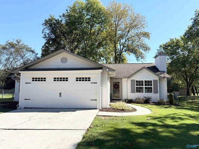 Building Photo - 9742 Wallwood Dr SE