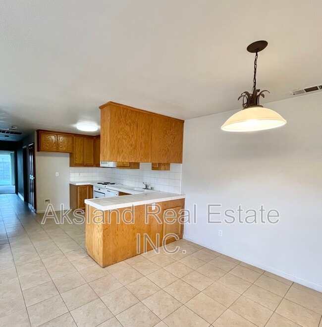 Photo - 415 N Walnut Ave