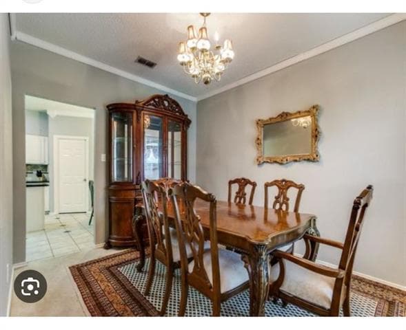 Photo - 2306 Edinburgh Way