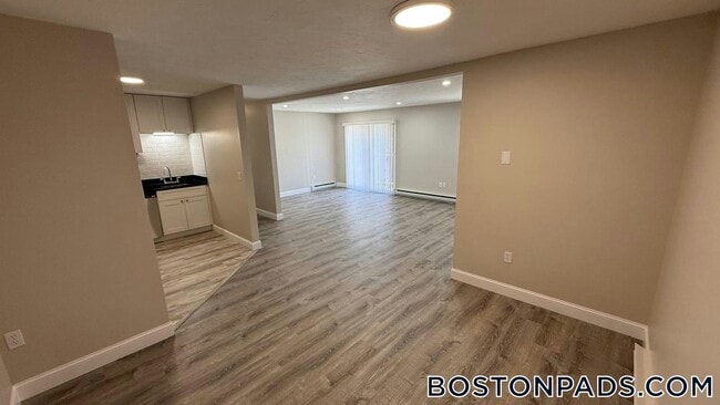 Photo - 310 Thompson Rd Unit 433