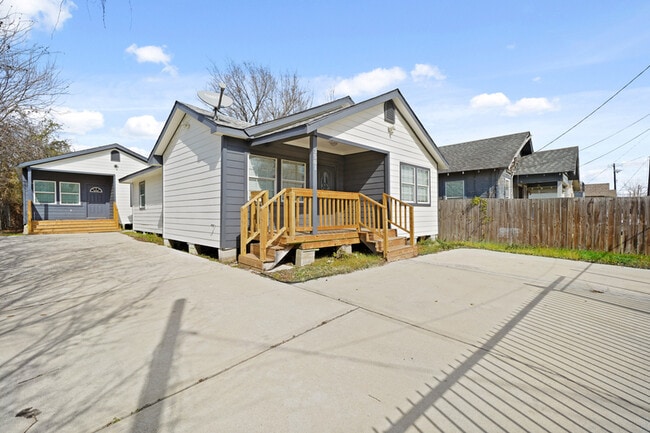 Photo - 3501 Farmer St