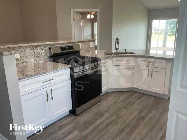 Photo - 242 Lady Diana Dr