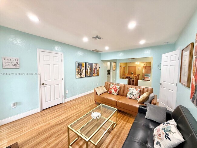 Photo - 1509 N 17th Ave