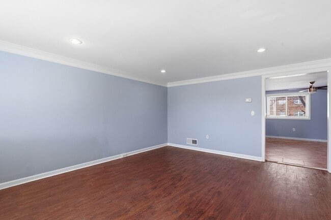 Photo - 4812 Bowland Ave