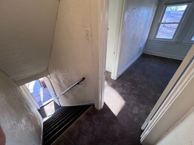 Photo - 1205 Sarah St Unit B