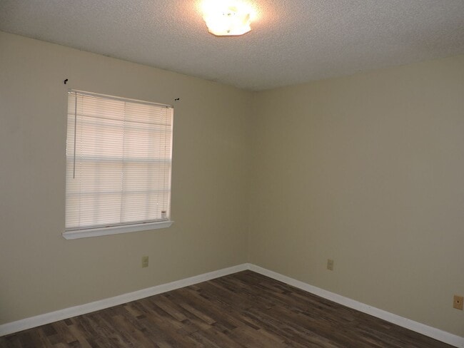 Photo - Convenient Northeast location!