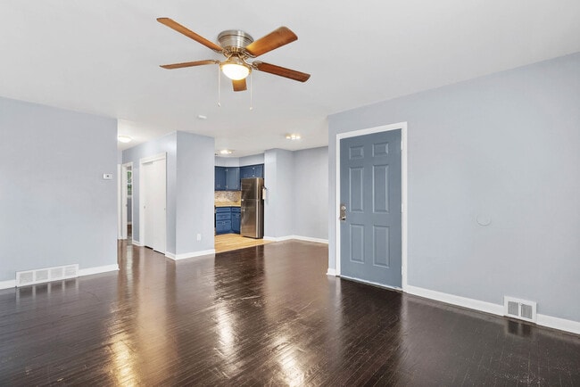 Building Photo - 3915 Lankenau Ave Unit B Rental