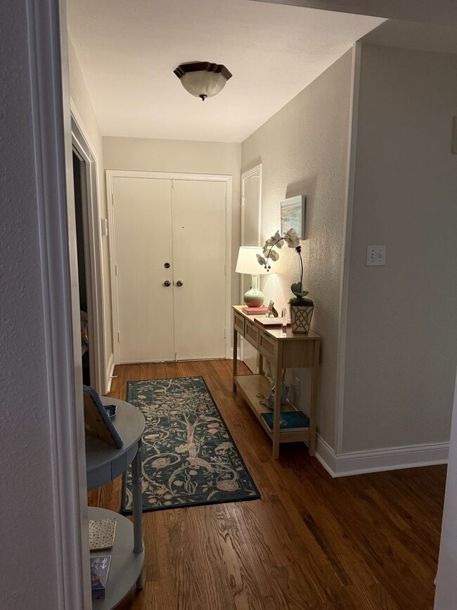 Photo - Overton Park home for Lease