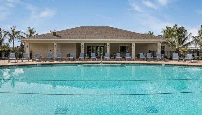 Photo - 7401 W Lenox Cir