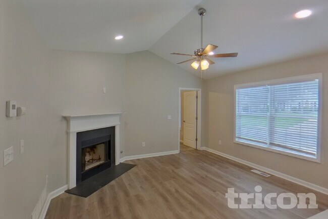 Photo - 157 Millwheel Dr