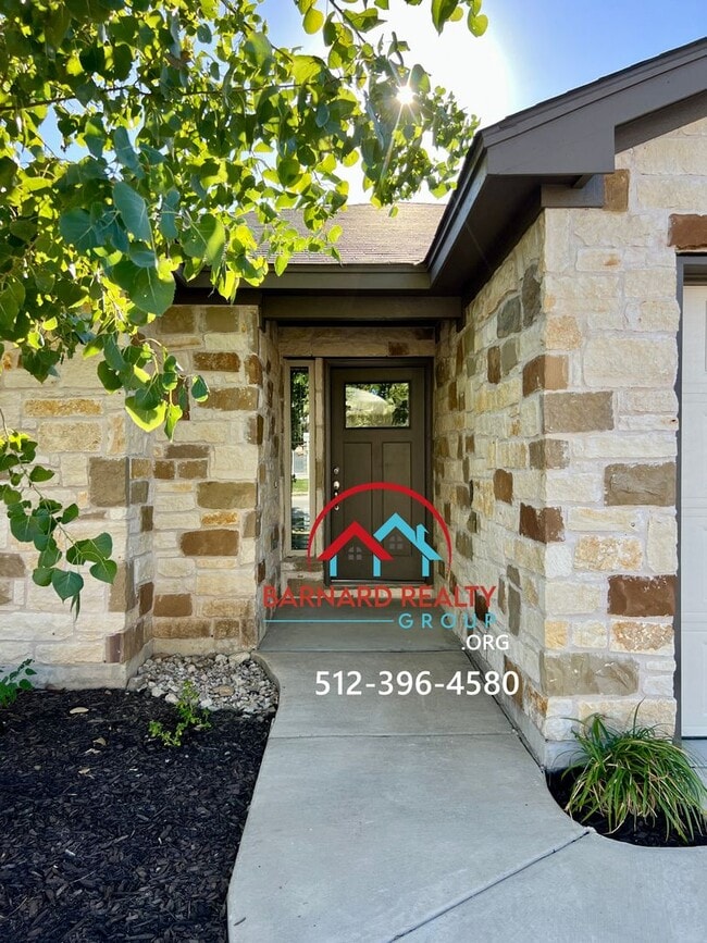 Photo - Available Now: 3 Bed/2 Bath in Trace commu...