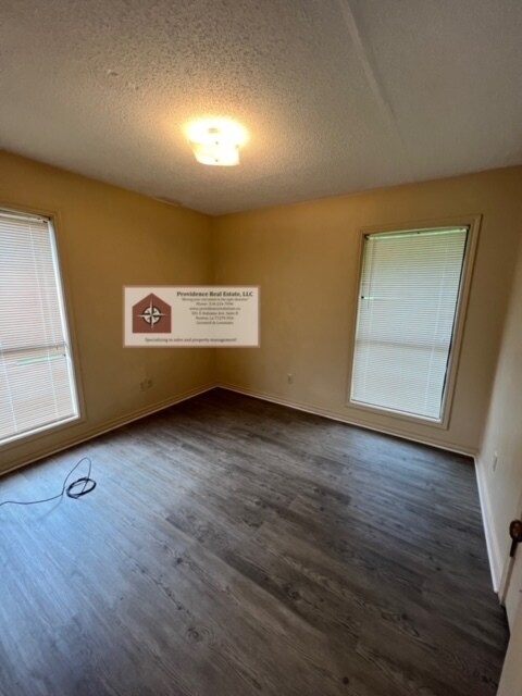 Photo - 3102 Courtney Ave Casa