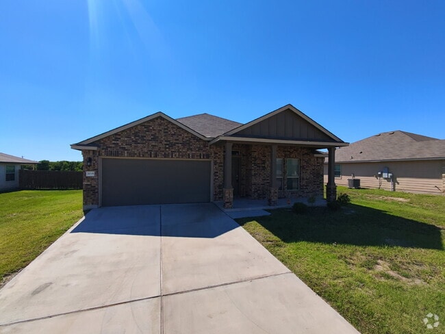 Building Photo - "Charming 4-Bed Home in Copperas Cove with...