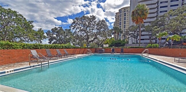 Photo - 4015 Bayshore Blvd Unit 17F