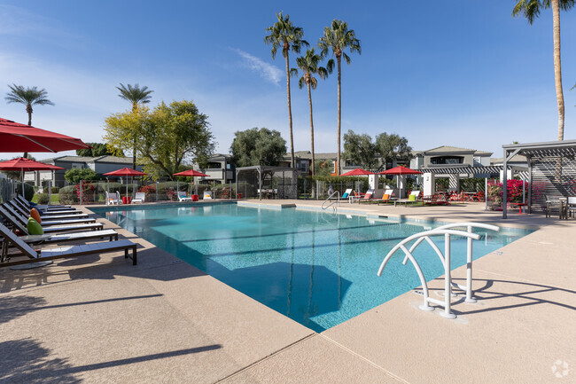 Building Photo - Luxe at Ocotillo Rental