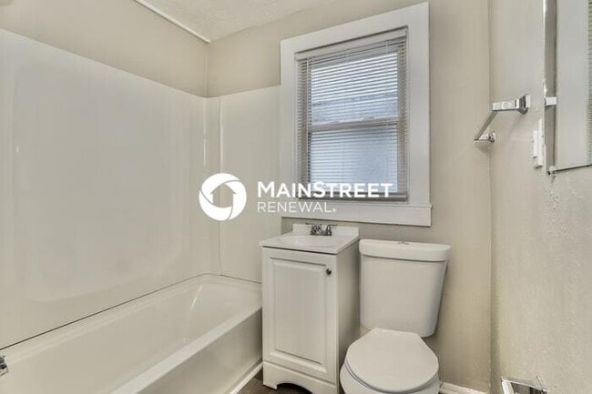 1 Bedroom Pet-Friendly Home in Louisville, KY with Main Street Renewal