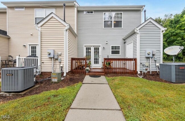 Photo - 619 Laurens Way Unidad 619 Laurens Way