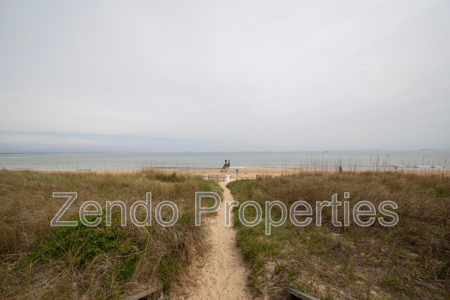 Photo - 1733 Parkview Ave Unit A (downstairs)