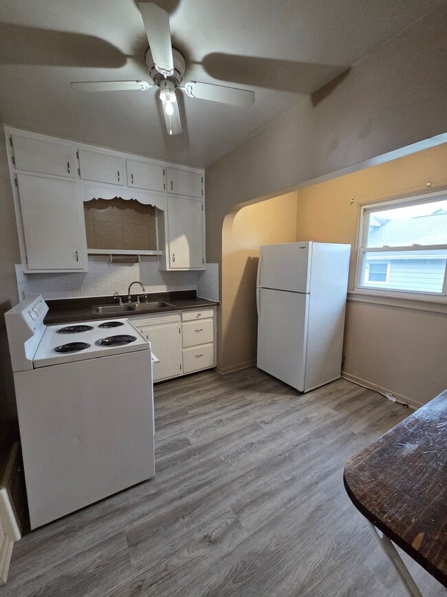 Photo - 304 Lake St Unit Lower Rear