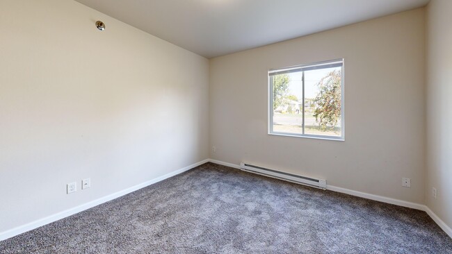 Pineview Apartments