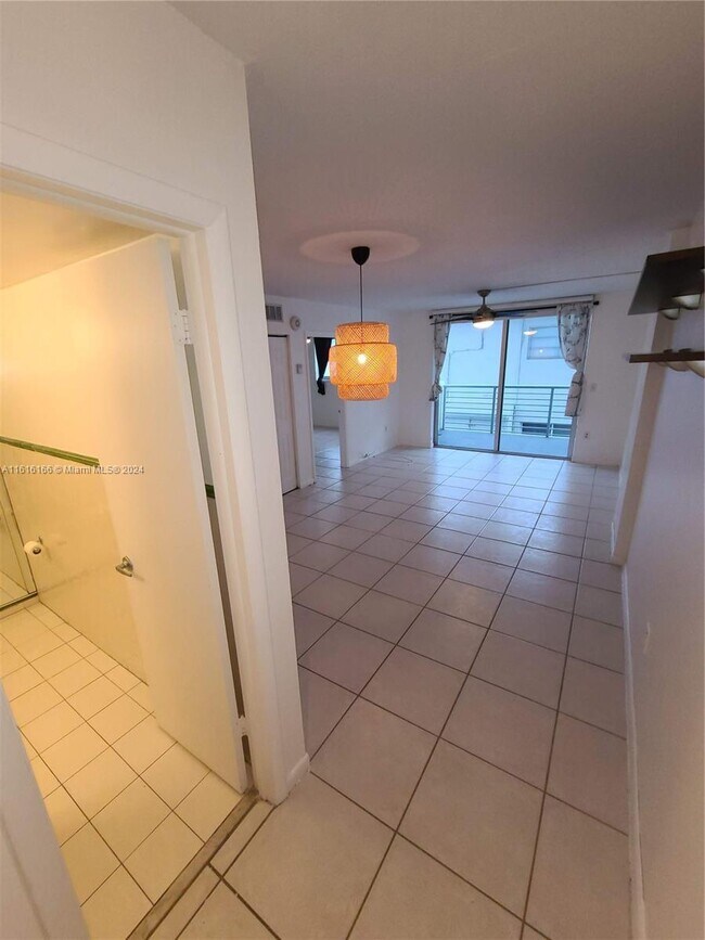 Photo - 1605 Bay Rd Unidad 206