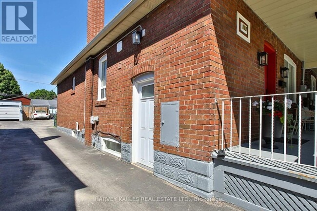 Photo - 112 FOURTH STREET