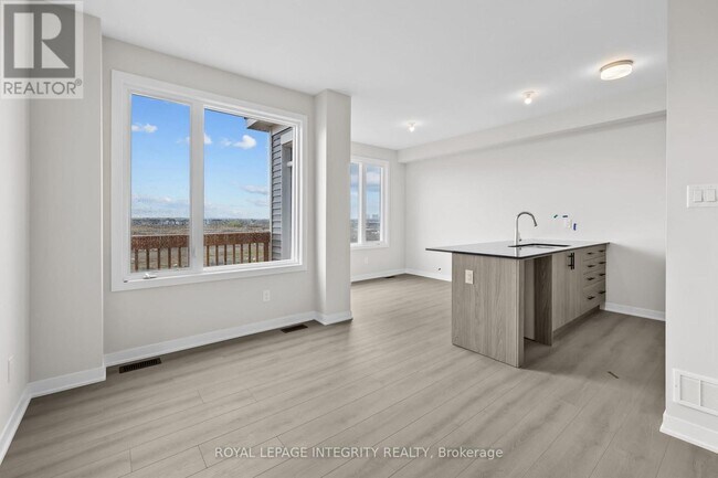 Photo - 817 Andesite Ter