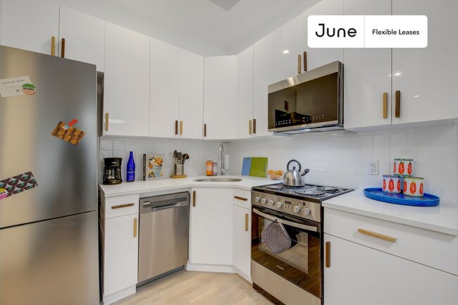 Photo - Tranquil ROOM at The Maison Suydam Unit 1