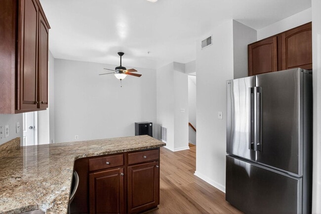 Photo - 5301 Seahorse Pl