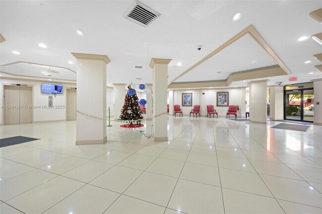 Photo - 1300 NE Miami Gardens Dr Unidad 501E