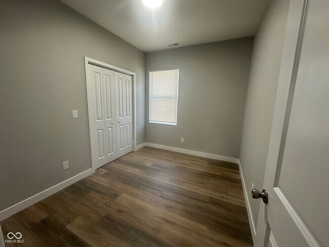 Photo - 2612 Boulevard Pl