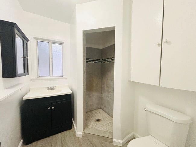 Photo - Sylvan Apartments Unit 3