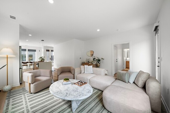 Photo - 1941 Sawdust Rd