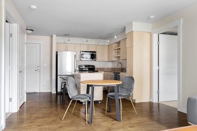 Photo - 215 10th Ave E Unit ID1999A