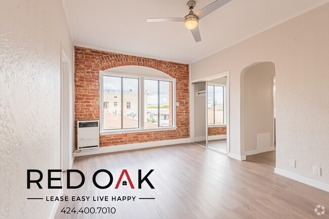 Building Photo - Beautiful Studio with Exposed Red Brick, S... Unit 308 Rental