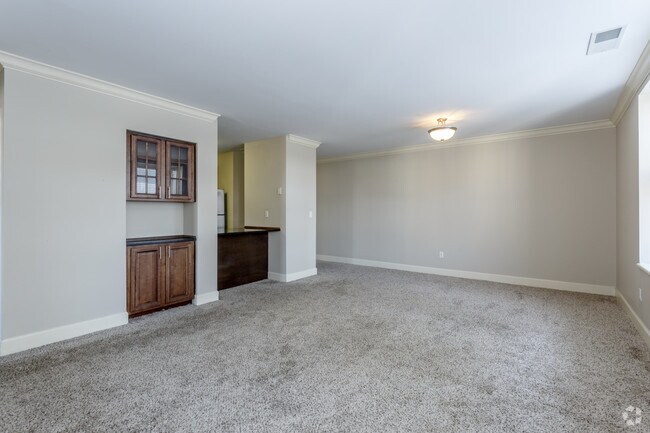 2BR, 2BA - 601 Coates