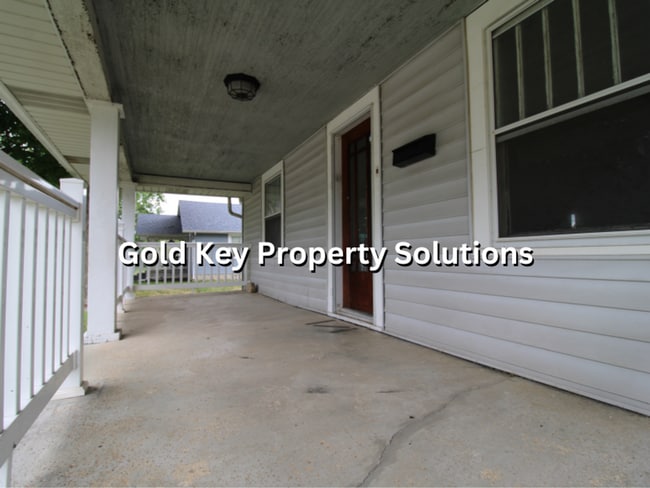 Photo - Attractive 2 BR 1 BA House with 2-Car Garage and Covered Porch (NO SECTION 8)