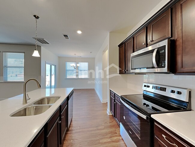 Photo - 110 Keyser Dr