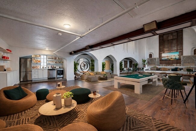 Photo - The Rose on Bond